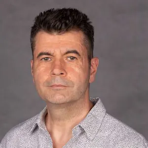 Prof János Vad